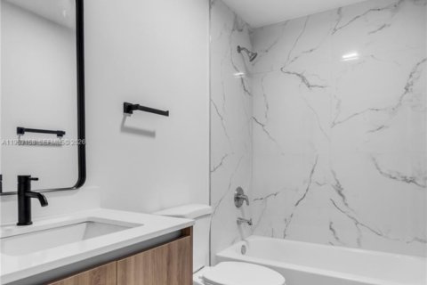 Appartement à louer à Miami, Floride: 2 chambres № 2008775 - photo 16