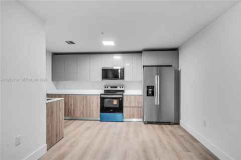 Appartement à louer à Miami, Floride: 2 chambres № 2008775 - photo 6