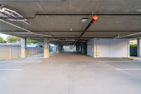 Appartement à louer à Miami, Floride: 2 chambres № 2008775 - photo 23