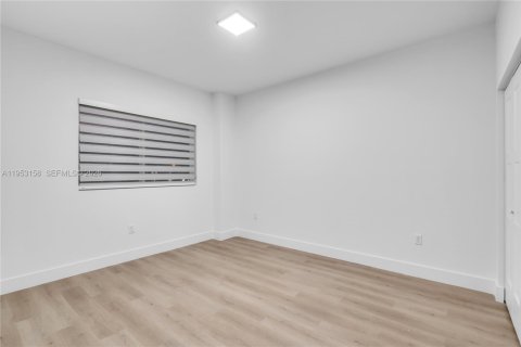 Appartement à louer à Miami, Floride: 2 chambres № 2008775 - photo 14