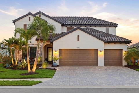 House in Bradenton, Florida 4 bedrooms, 339.19 sq.m. № 2238200