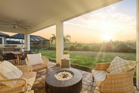 Villa ou maison à vendre à Bradenton, Floride: 4 chambres, 339.19 m2 № 2238200 - photo 4