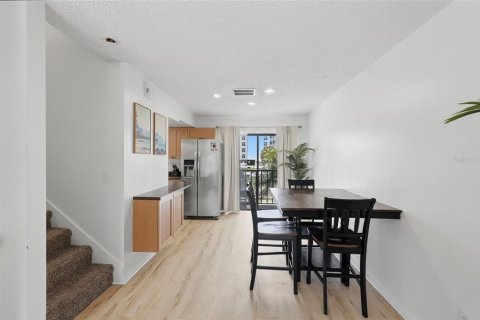 Touwnhouse à vendre à Clearwater, Floride: 3 chambres, 113.34 m2 № 2389067 - photo 7