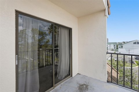 Touwnhouse à vendre à Clearwater, Floride: 3 chambres, 113.34 m2 № 2389067 - photo 11