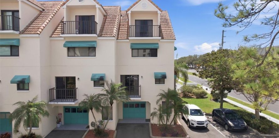 Touwnhouse à Clearwater, Floride 3 chambres, 113.34 m2 № 2389067