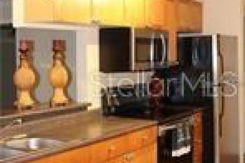Condominio en alquiler en Largo, Florida, 3 dormitorios, 105.82 m2 № 1845035 - foto 3