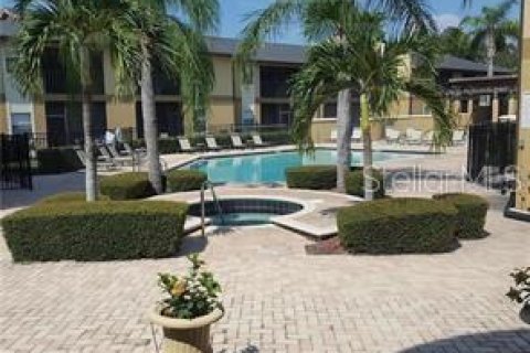 Condominio en alquiler en Largo, Florida, 3 dormitorios, 105.82 m2 № 1845035 - foto 9