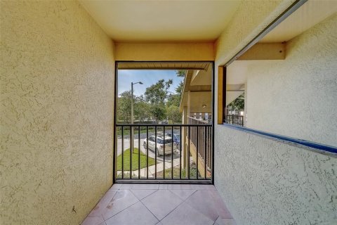 Condominio en alquiler en Largo, Florida, 3 dormitorios, 105.82 m2 № 1845035 - foto 24