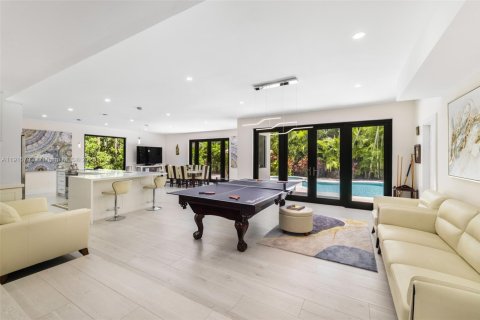 Casa en venta en Coral Gables, Florida, 5 dormitorios, 434.32 m2 № 1970917 - foto 6
