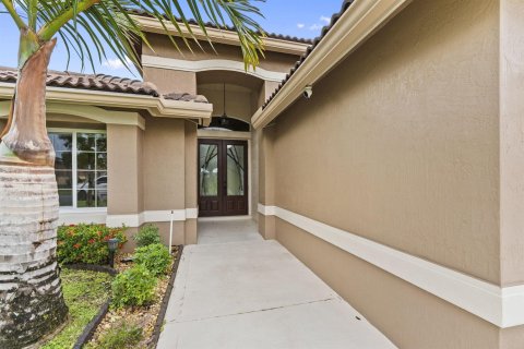 Villa ou maison à louer à Port St. Lucie, Floride: 3 chambres, 167.13 m2 № 2431270 - photo 4