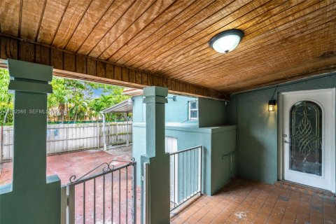 Casa en venta en Miami, Florida, 4 dormitorios, 204.57 m2 № 2025836 - foto 21