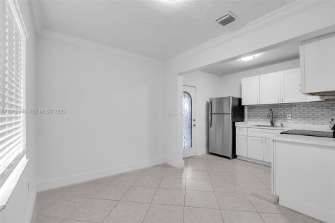 Casa en venta en Miami, Florida, 4 dormitorios, 204.57 m2 № 2025836 - foto 30