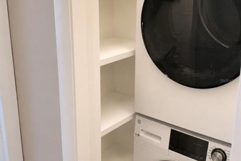 Снять в аренду кондоминиум в Тампа, Флорида 5 комнат, 52.03м2, № 2324739 - фото 11