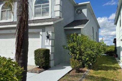 House in Brandon, Florida 3 bedrooms, 164.16 sq.m. № 2227377 - photo 2
