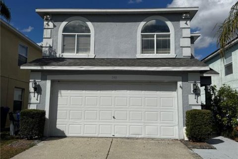 House in Brandon, Florida 3 bedrooms, 164.16 sq.m. № 2227377