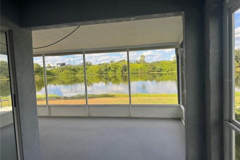 House in Brandon, Florida 3 bedrooms, 164.16 sq.m. № 2227377 - photo 7