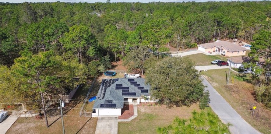 House in Dunnellon, Florida 4 bedrooms, 162.21 sq.m. № 1598158