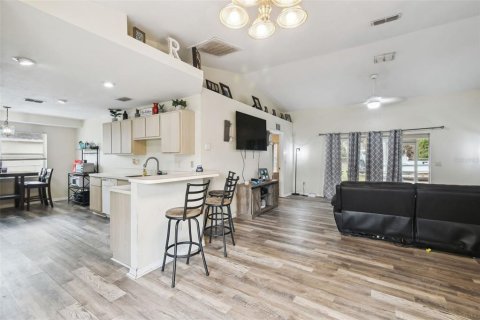 House in Dunnellon, Florida 4 bedrooms, 162.21 sq.m. № 1598158 - photo 7
