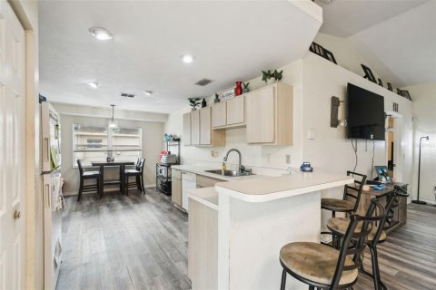 House in Dunnellon, Florida 4 bedrooms, 162.21 sq.m. № 1598158 - photo 9