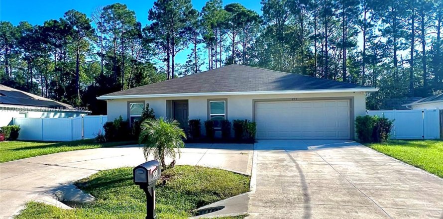 House in Palm Coast, Florida 4 bedrooms, 145.11 sq.m. № 1861042