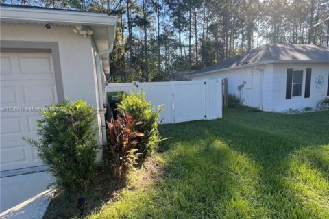 House in Palm Coast, Florida 4 bedrooms, 145.11 sq.m. № 1861042 - photo 15