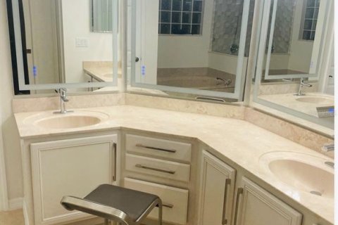 Casa en venta en Lake Mary, Florida, 5 dormitorios, 254.65 m2 № 2119193 - foto 9