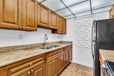 Condominio en venta en Fort Lauderdale, Florida, 2 dormitorios, 70.23 m2 № 2055062 - foto 8