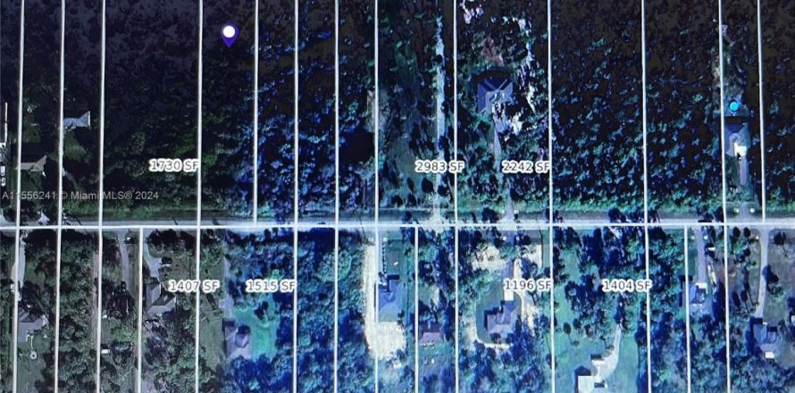 Terreno en Naples, Florida № 2080308