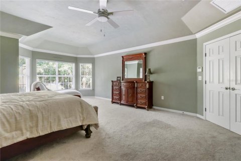 House in Gainesville, Florida 5 bedrooms, 348.2 sq.m. № 1681001 - photo 25