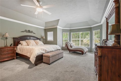House in Gainesville, Florida 5 bedrooms, 348.2 sq.m. № 1681001 - photo 22