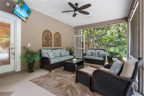 House in Gainesville, Florida 5 bedrooms, 348.2 sq.m. № 1681001 - photo 16