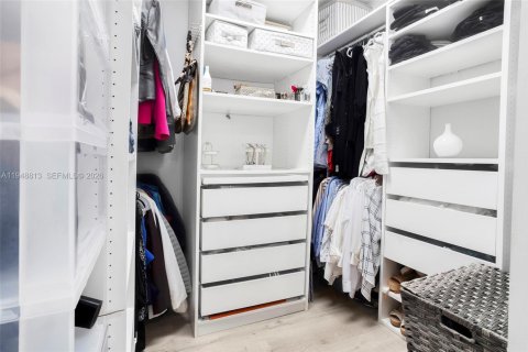 Купить кондоминиум в Тамарак, Флорида 2 спальни, 118.45м2, № 2007803 - фото 14