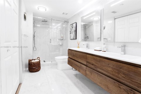 Купить кондоминиум в Тамарак, Флорида 2 спальни, 118.45м2, № 2007803 - фото 11