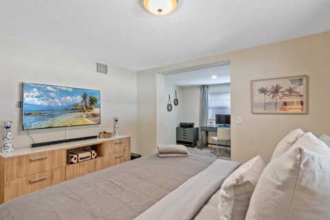 Casa en venta en Fort Lauderdale, Florida, 4 dormitorios, 165.55 m2 № 2184775 - foto 12