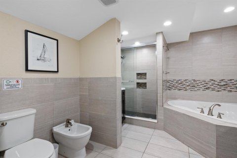 Casa en venta en Fort Lauderdale, Florida, 4 dormitorios, 165.55 m2 № 2184775 - foto 14