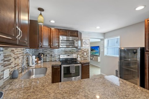 Casa en venta en Fort Lauderdale, Florida, 4 dormitorios, 165.55 m2 № 2184775 - foto 25