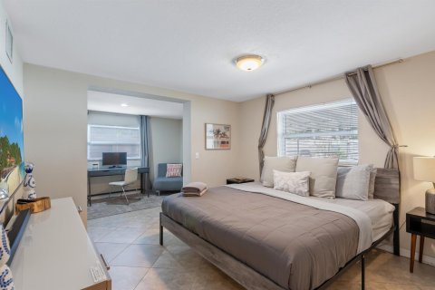 Casa en venta en Fort Lauderdale, Florida, 4 dormitorios, 165.55 m2 № 2184775 - foto 11