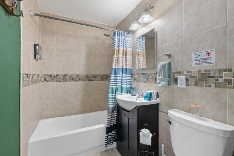 Casa en venta en Fort Lauderdale, Florida, 4 dormitorios, 165.55 m2 № 2184775 - foto 9