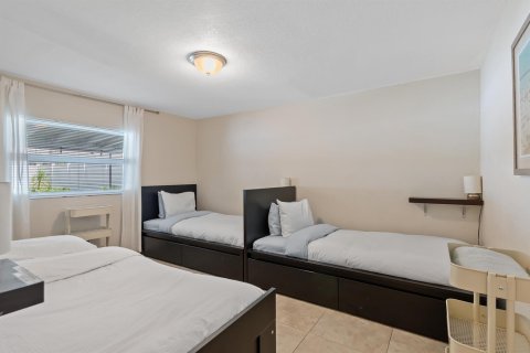 Casa en venta en Fort Lauderdale, Florida, 4 dormitorios, 165.55 m2 № 2184775 - foto 7
