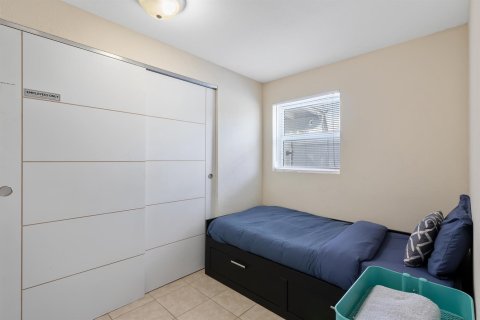Casa en venta en Fort Lauderdale, Florida, 4 dormitorios, 165.55 m2 № 2184775 - foto 20