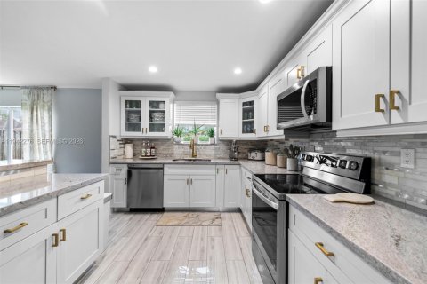 Villa ou maison à vendre à Homestead, Floride: 3 chambres, 186.08 m2 № 1999664 - photo 14