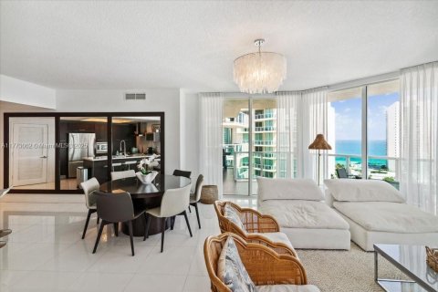 Copropriété à vendre à Sunny Isles Beach, Floride: 3 chambres, 138.33 m2 № 1714294 - photo 8