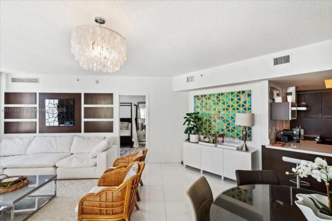 Copropriété à vendre à Sunny Isles Beach, Floride: 3 chambres, 138.33 m2 № 1714294 - photo 5