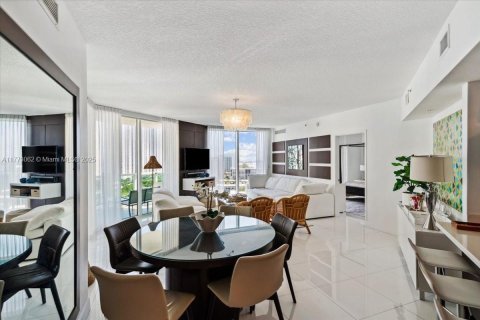 Copropriété à vendre à Sunny Isles Beach, Floride: 3 chambres, 138.33 m2 № 1714294 - photo 11