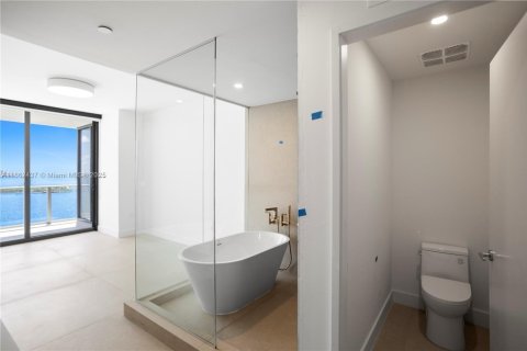 Condo in Miami, Florida, 1 bedroom  № 1891440 - photo 18