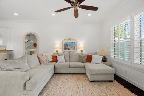 Touwnhouse à vendre à Tampa, Floride: 3 chambres, 179.3 m2 № 2303264 - photo 17