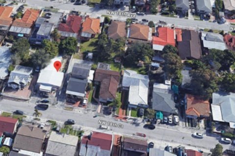 Immobilier commercial à vendre à Miami, Floride: 237.92 m2 № 1854940 - photo 3