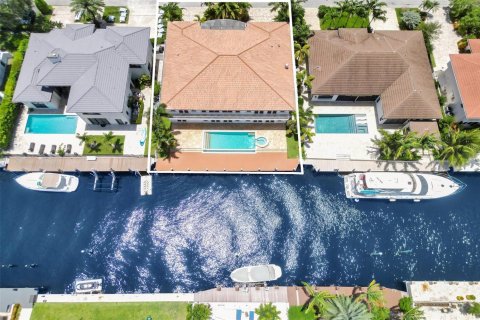 House in Fort Lauderdale, Florida 5 bedrooms, 668.9 sq.m. № 2176247 - photo 2