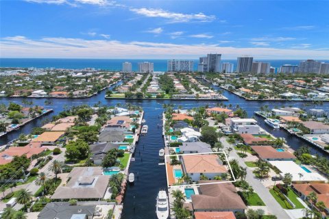 House in Fort Lauderdale, Florida 5 bedrooms, 668.9 sq.m. № 2176247 - photo 6