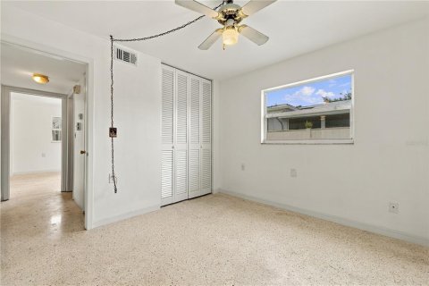 Villa ou maison à vendre à Saint Petersburg, Floride: 3 chambres, 138.42 m2 № 2405126 - photo 16